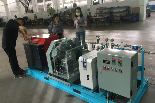 Bienvenido Daikin Fluorochemicals a Bailian Compressor Acceptance Equipment